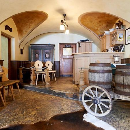 Hotelchen Doellacher Dorfwirtshaus Großkirchheim Buitenkant foto