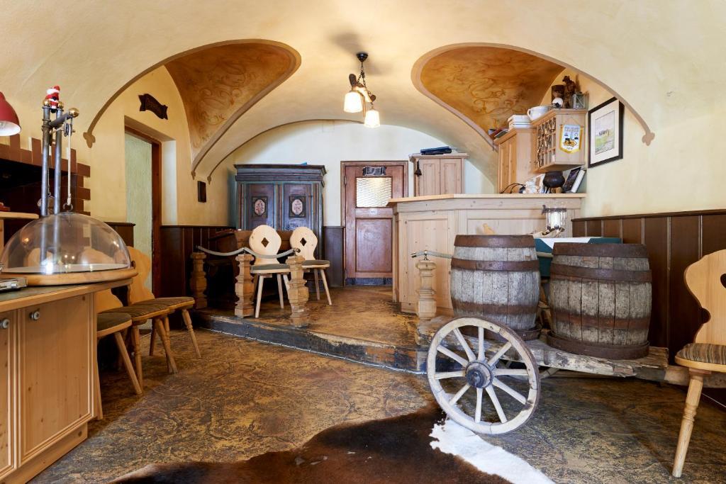 Hotelchen Doellacher Dorfwirtshaus Großkirchheim Buitenkant foto